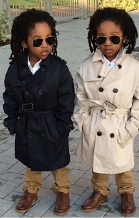 Me And My Twin♡ by Calextinah