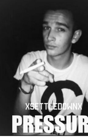 Pressure (A Matthew Healy story) by xsettledownx