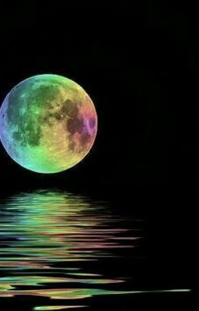 🌜Luna de arcoiris 🌈 oleh daniel_lopez20