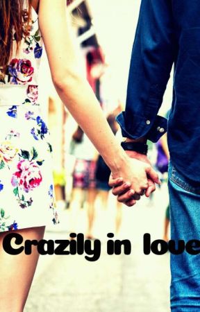 Crazily in love (WITH THE WRONG PERSON) de Rac11hael