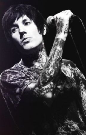 I watch you like a hawk _Oli Sykes Fanfiction by OthiliaPedersen