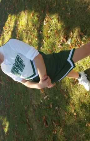 Started with a cheerleader بقلم loveeee5656