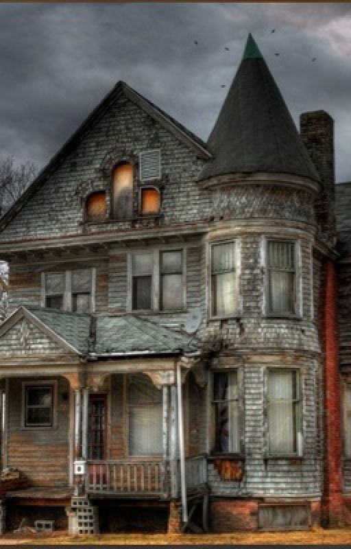 The haunted House by Geeky-Chick-101