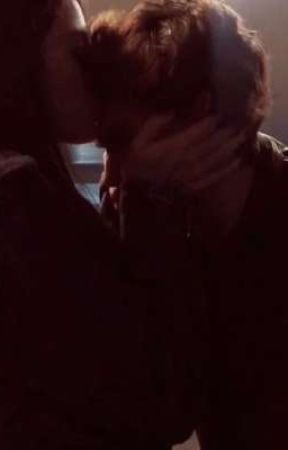 Sassshxz tarafından yazılan тяжело любить adlı hikaye