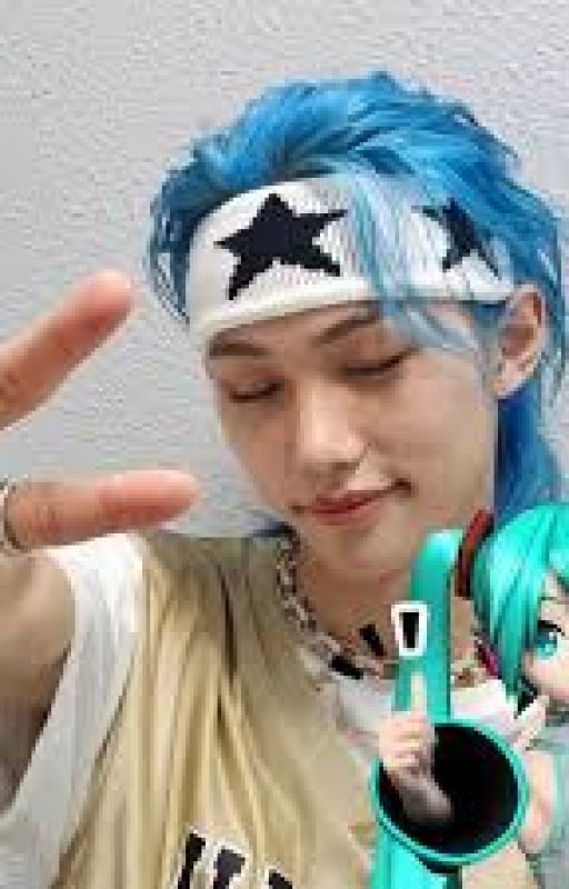 Hatsune miku conoce a Stray kids 143% real no feik by Sonic_Sarah