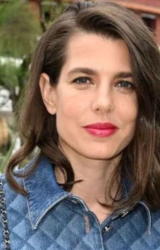 Carlota Casiraghi es elegancia, filosofía y ecuestre by quieness
