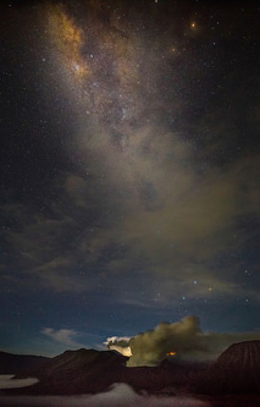 Paket Wisata Bromo Milky Way by travelbromomalang